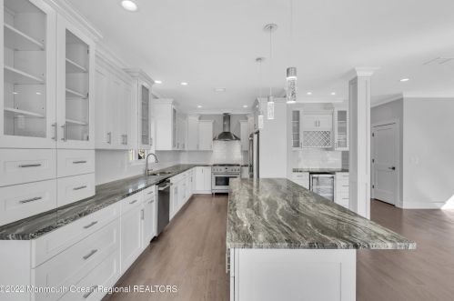 19 Sturgis Rd, Lavallette NJ 08735-2843 exterior