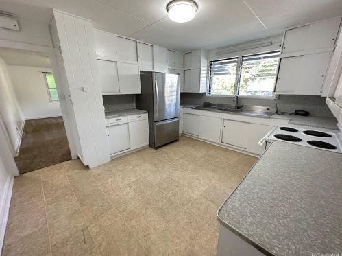 1734 Huna St, Honolulu HI  96817-2438 exterior