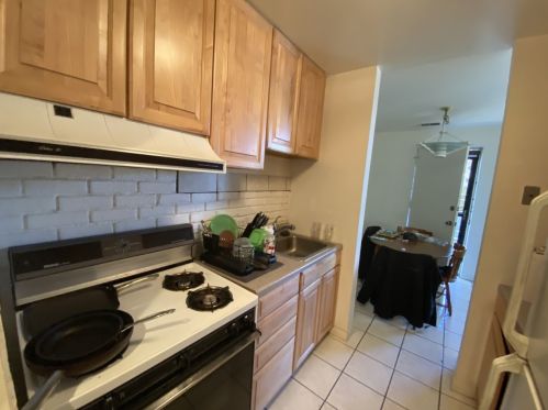1921 Sedgwick St, Chicago, IL 60614-5434