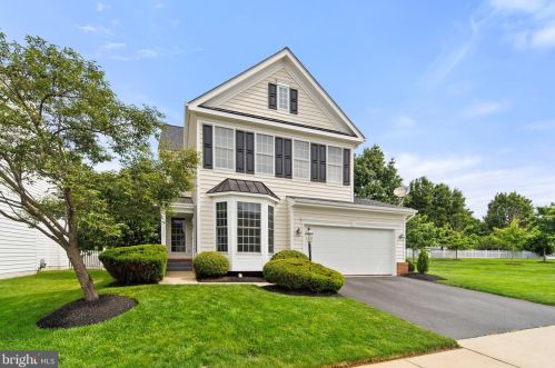 15000 Seneca Knoll Way, Haymarket, VA 20169-3254