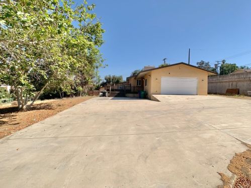 1238 Jamacha Rd, El Cajon, CA 92019-3661