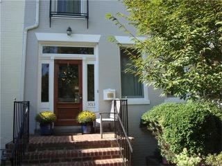 3013 Grv Ave, Richmond VA  23221-2206 exterior