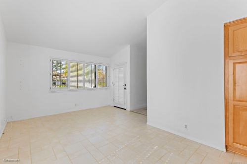 2021 Sonora Ct, Vista CA  92081-8946 exterior