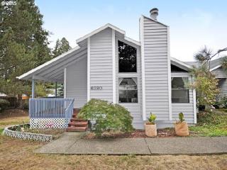 6320 152nd Ave, Beaverton, OR 97007-5092