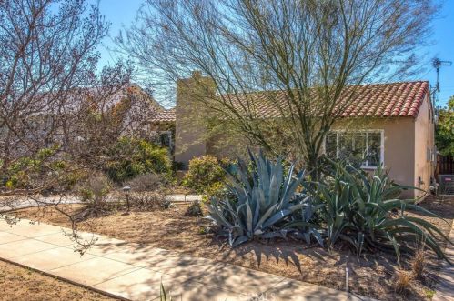 926 College Ave, Redlands, CA 92374-3621