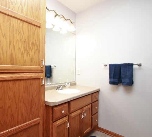 1820 Maple Ln, Saint Cloud, MN 56304-4619
