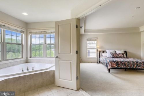 1520 Rabbit Holw Pl, Silver Spring MD 20906-6709 exterior