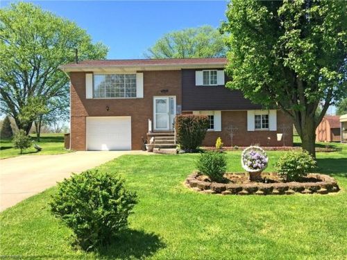 116 Forsythia Ave, Davisville, WV 26142-4803