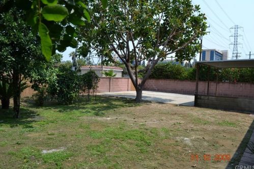 1301 Laster Ave, Anaheim CA  92802-2818 exterior