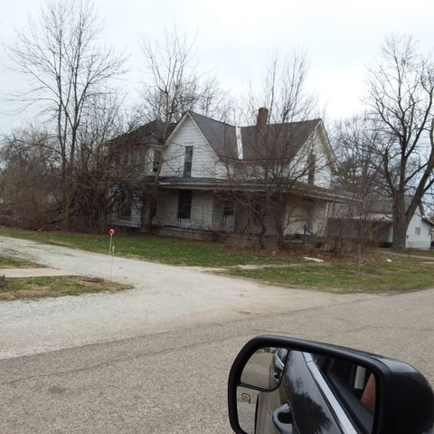 325 Linden St, Helt, IN 47847-8040