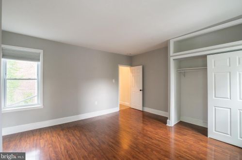 2324 Lombard St, Philadelphia PA  19146-1118 exterior