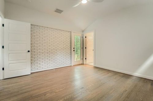 4590 Briarcliff Rd, Atlanta GA  30345-2160 exterior