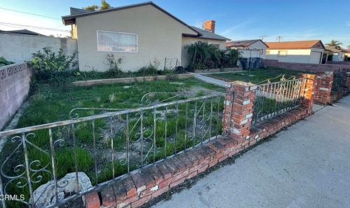 3043 B St, Oxnard, CA 93033-5249