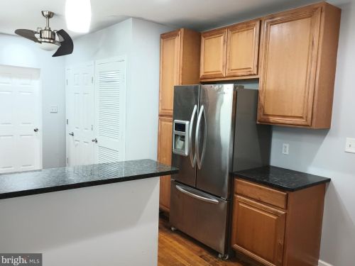 589 Parkway Ave, Trenton NJ  08618-2537 exterior