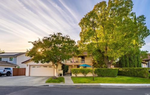 478 Stonewood Dr, Vacaville, CA 95687-9439