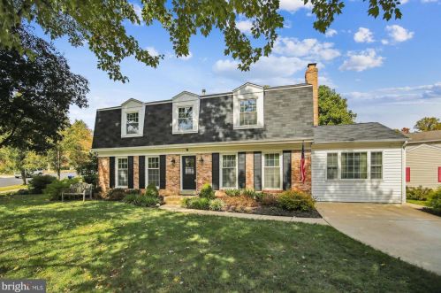 6430 Brentford Dr, Springfield, VA 22152-2803
