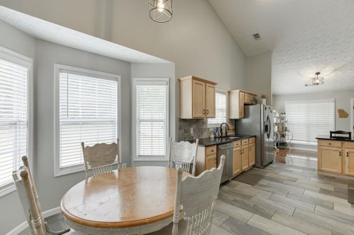 246 Blue Grass Dr, Jefferson GA  30549-8314 exterior