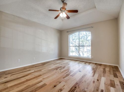 2112 Alto Ave, Carrollton TX 75007-2232 exterior