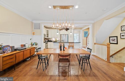 8916 Ct Way, Silver Spring MD 20910-2276 exterior