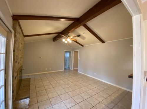 8709 Donna Gail Dr, Austin TX  78757-6955 exterior