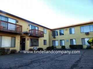 519 81st Ave, Portland OR  97213-6930 exterior