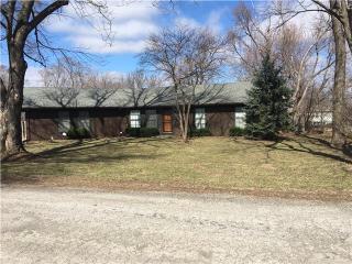 602 165th St, Village Of Loch Lloyd, MO 64012-2728