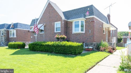 7823 Brous Ave, Philadelphia, PA 19152-3508