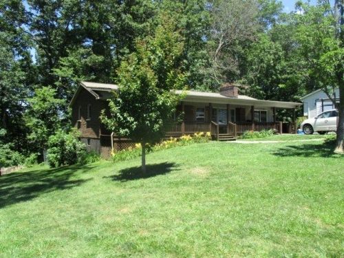 120 Robinhood Rd, Meadowcreek, VA 24333-3404