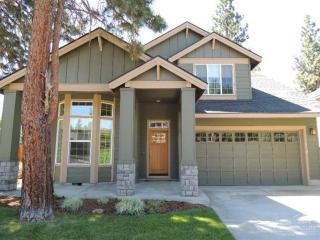 61027 Snowberry Pl, Bend, OR 97702-9171
