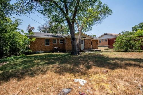 7916 Chaparral Dr, Fort Worth TX  76108-3505 exterior