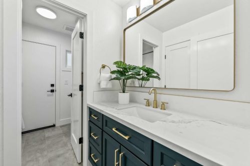 1335 Dunnock Way, Sunnyvale CA  94087-3441 exterior