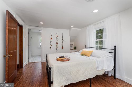 211 York Rd, Carlisle PA  17013-3154 exterior