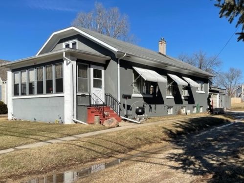 567 Main St, Hillcrest, IL 61068-2023