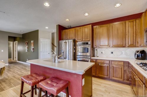 24661 Ontario Dr, Aurora CO 80016-4125 exterior