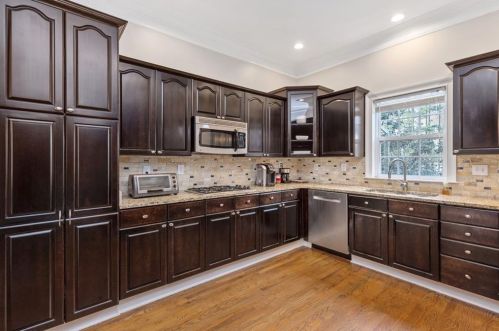 2464 Brookhaven Hts Ct, Atlanta GA  30319-5243 exterior