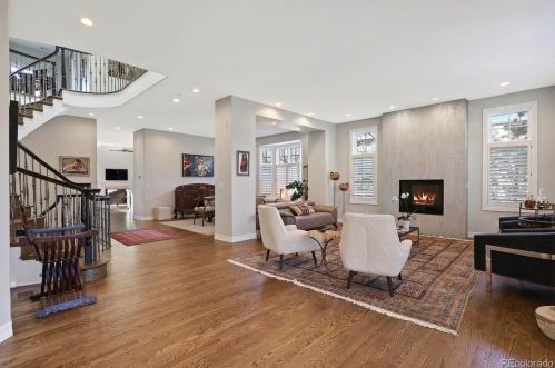 295 Monroe St, Denver, CO 80206-5505