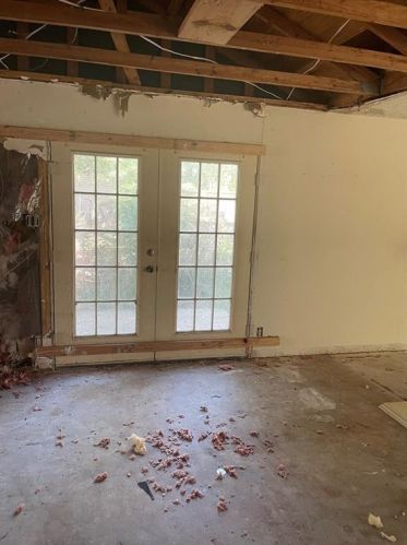 8103 Caisson Cir, Austin TX  78745-6905 exterior