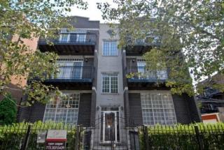 1041 Newport Ave, Chicago IL 60657-1960 exterior
