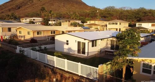 523 Kekupua St, Honolulu HI 96825-2303 exterior