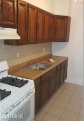 12 Hilton St, Baltimore MD  21229-3722 exterior