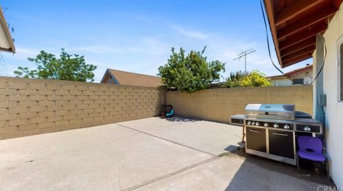 7039 De Palma St, Downey, CA 90241-4318