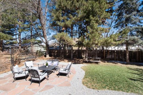 6081 Mineral Dr, Englewood CO 80112-3306 exterior