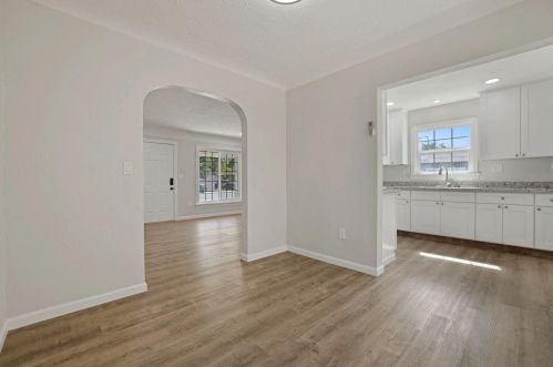 504 Roselawn Ave, Modesto CA  95351-3731 exterior