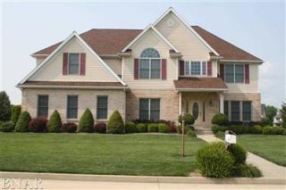 14 Cloverhill Cir, Bloomington IL  61705-3300 exterior