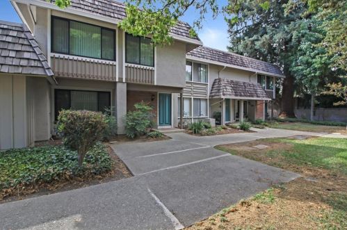 4554 Capitol Reef Ct, San Jose, CA 95136-2758
