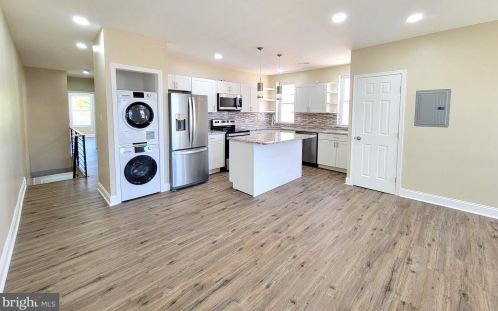 605 64 St, Philadelphia PA 19139-1004 exterior