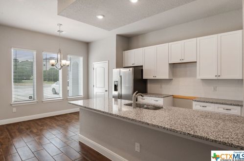 2820 Puter Creek Rd, Spring Branch TX  78070 exterior