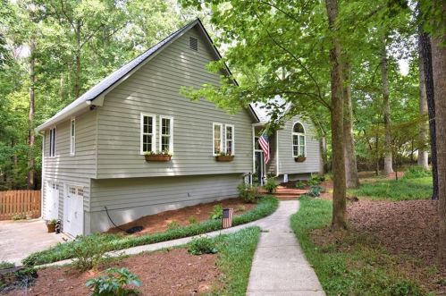 500 Victoria Rd, Holly Springs, GA 30189-1487