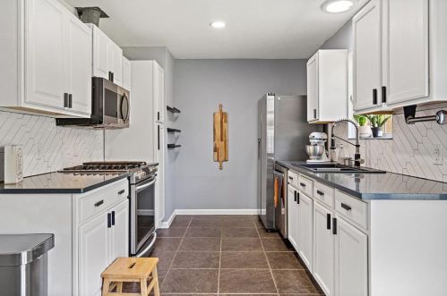 4802 Brassiewood Dr, Austin TX  78744-5107 exterior