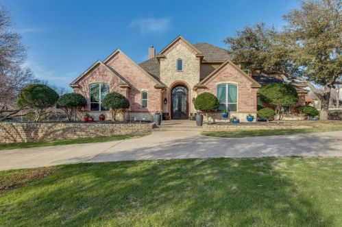 3824 Bay Ct, Fort Worth, TX 76179-3831